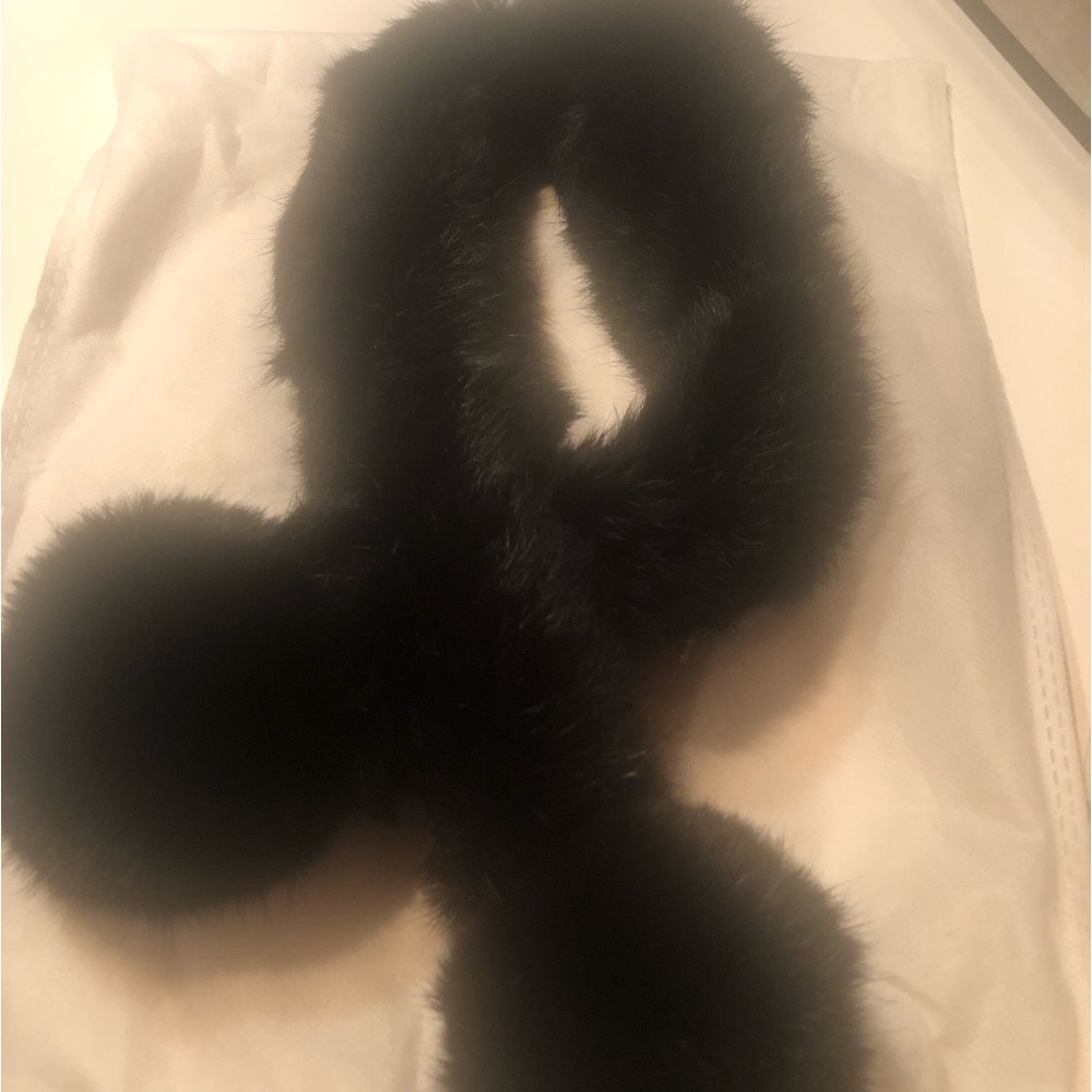 NWT Elegant Black Mink Adjustable Fur Scarf